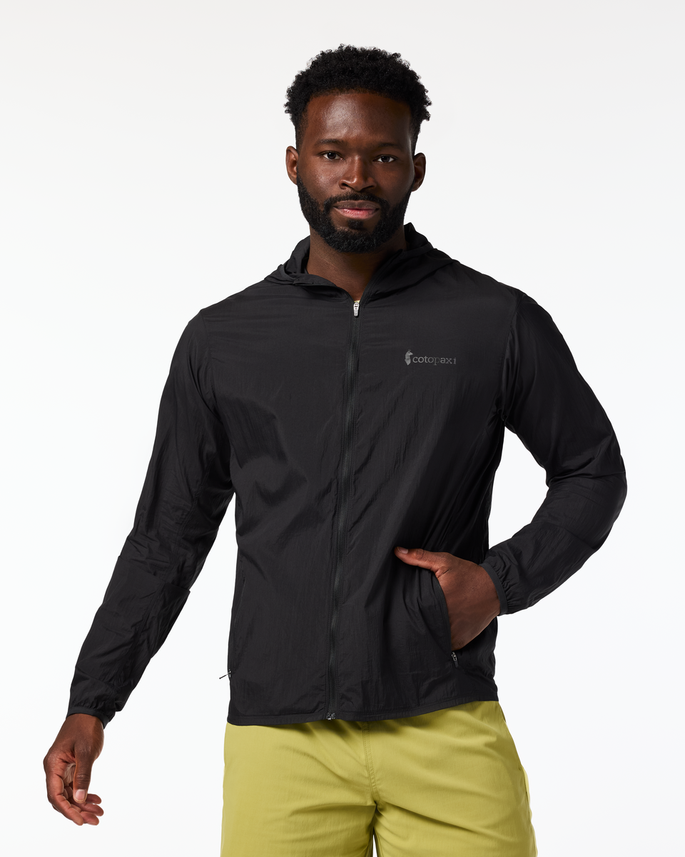 s26-m-pacaya-lite-hooded-jacket-cotopaxi-black03-r.png Pacaya Lite Hooded Jacket - Men's - Image 1